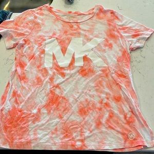 Gently worn Women’s Michael Kors Pink Tye Dye T Shirt. Size Large